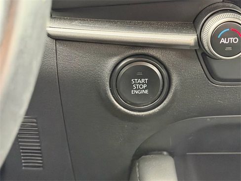 Used 2021 MAZDA MAZDA3 s image 21