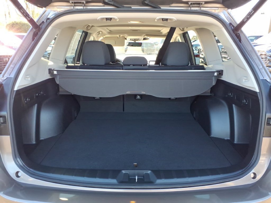 Certified 2022 Subaru Forester Premium AWD/4WD image 21