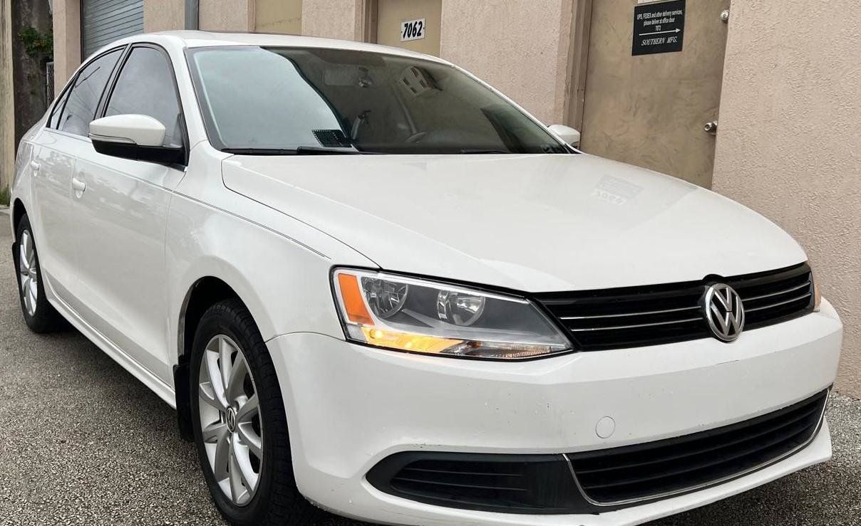 Used 2013 Volkswagen Jetta SE FWD image 10