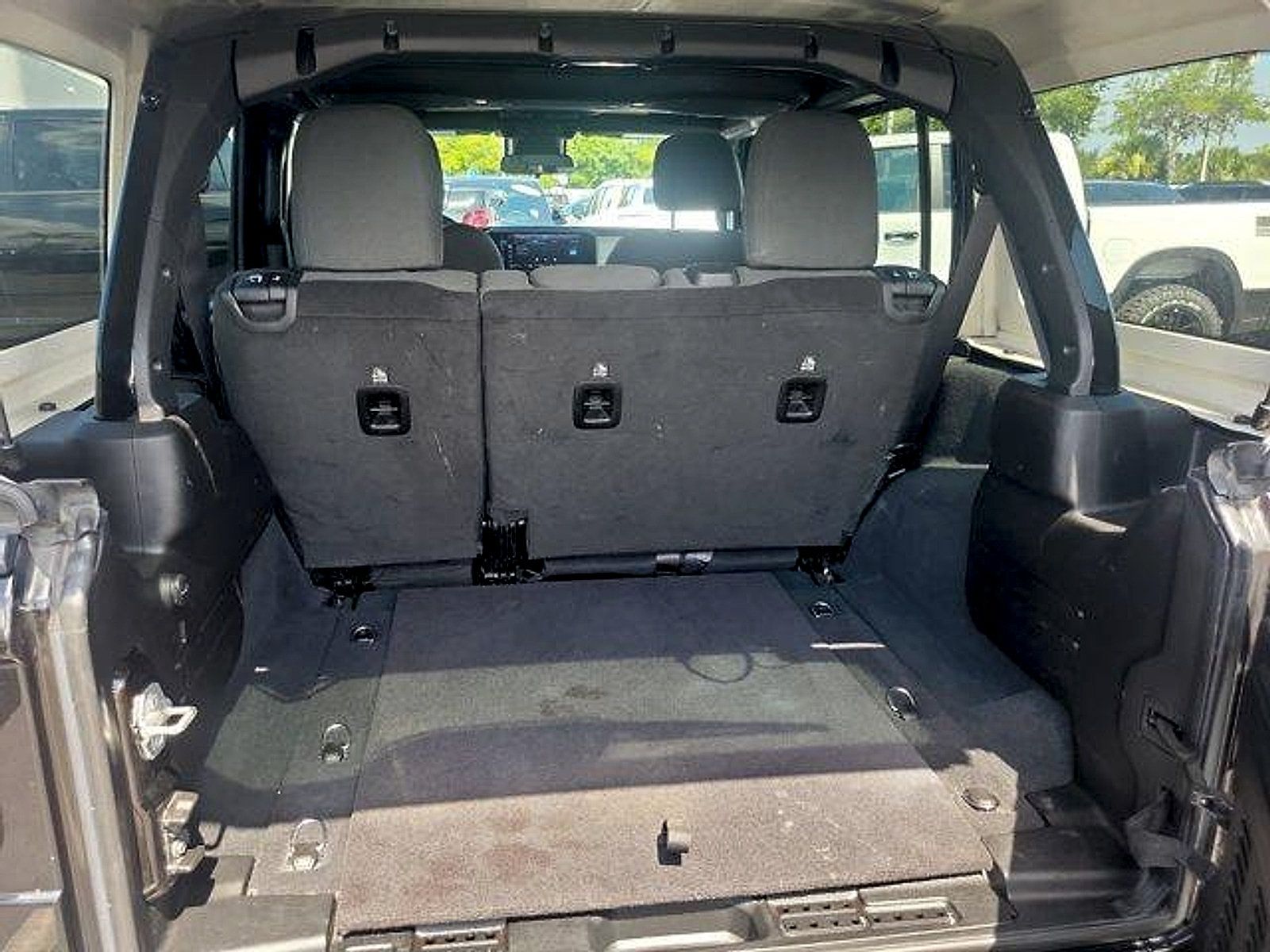 Certified 2024 Jeep Wrangler Unlimited Sport AWD/4WD image 10