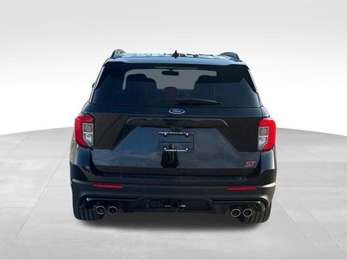 Used 2022 Ford Explorer ST w/ Equipment Group 401A image 4