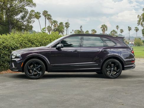 Certified 2022 Bentley Bentayga AWD/4WD image 3