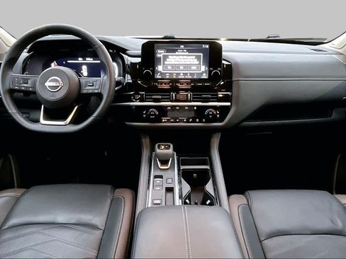 Used 2025 Nissan Pathfinder Platinum w/ Cargo Package FWD image 16