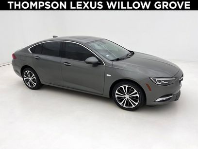 Used 2018 Buick Regal Essence w/ Driver Confidence Package #1