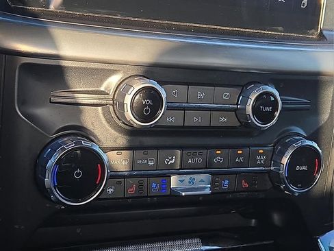 Used 2023 Ford F150 Lariat w/ Equipment Group 502A High image 25