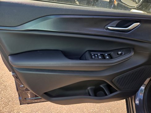 New 2025 Jeep Grand Cherokee L Altitude image 5