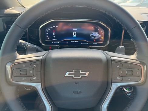 Used 2025 Chevrolet Silverado 1500 ZR2 w/ Technology Package AWD/4WD image 14