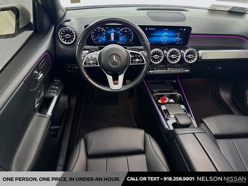 Used 2021 Mercedes-Benz GLB 250 4MATIC image 21