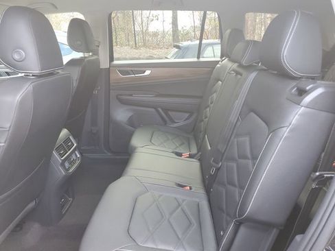 New 2026 Volkswagen Atlas SE image 11