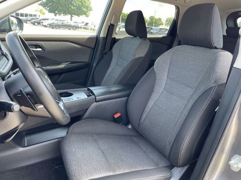 Used 2023 Nissan Rogue SV FWD image 25