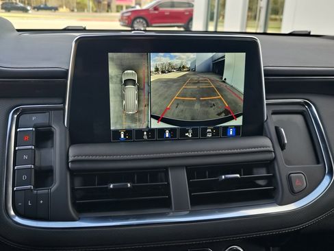 Used 2024 GMC Yukon XL AT4 w/ AT4 Premium Package image 29