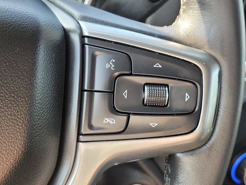 Used 2021 Chevrolet Silverado 1500 LTZ w/ Technology Package AWD/4WD image 31