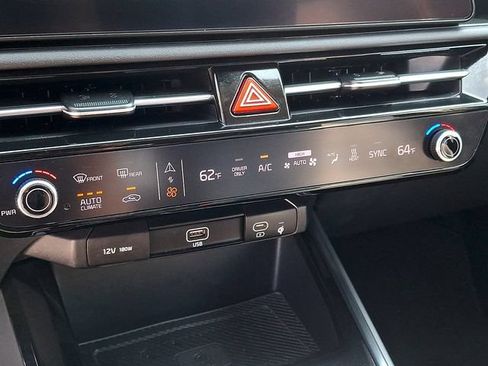 Used 2023 Kia Niro Wave w/ Wave Preserve Package FWD image 16