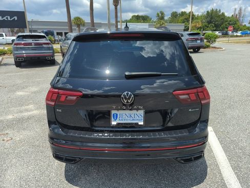 Used 2023 Volkswagen Tiguan SE R-Line AWD/4WD image 7