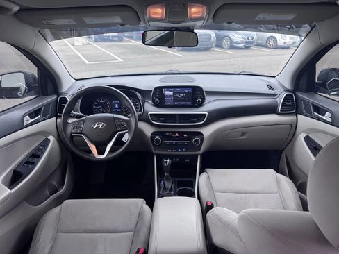 Used 2019 Hyundai Tucson SE image 18