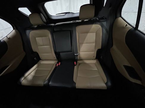 Used 2022 Chevrolet Equinox Premier image 26