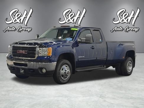 Used 2011 GMC Sierra 3500 SLT w/ SLT Convenience Package AWD/4WD image 23