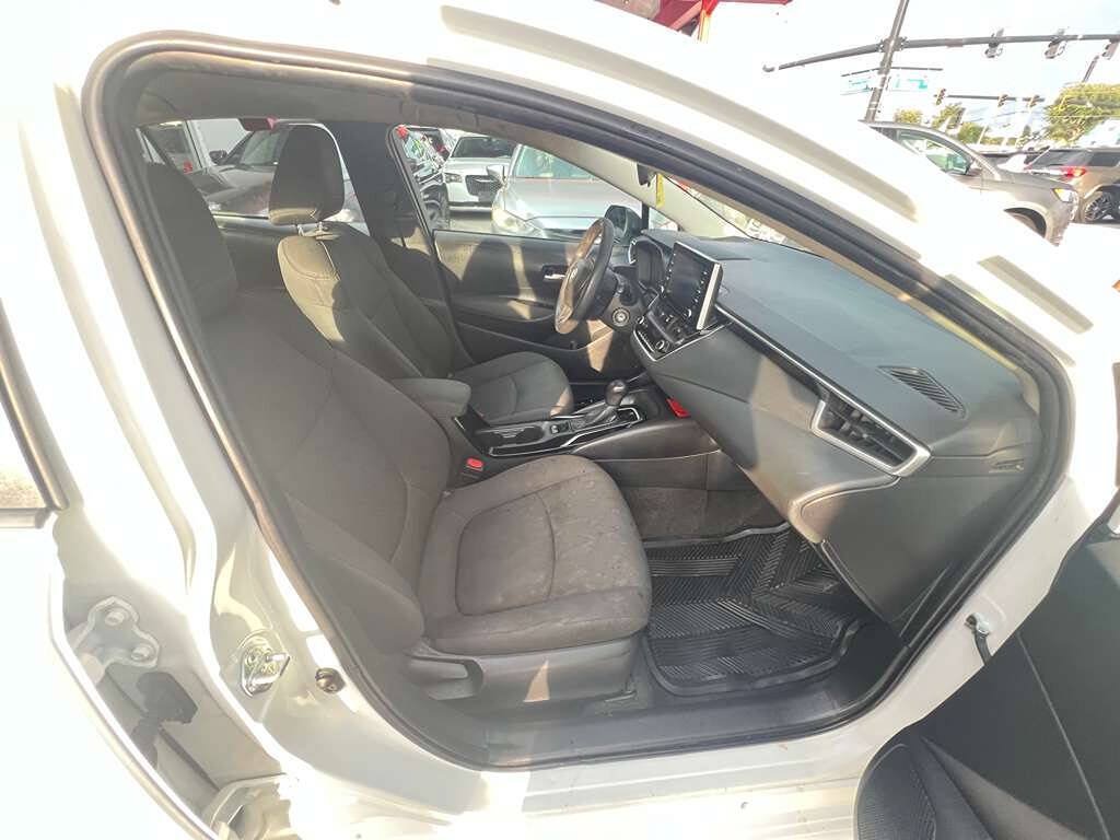 Used 2021 Toyota Corolla LE FWD image 6