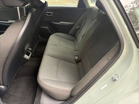 Used 2025 Kia K4 FWD image 36