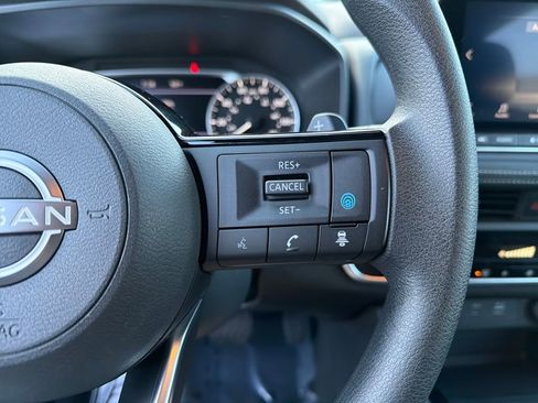 Certified 2023 Nissan Rogue SV FWD image 23
