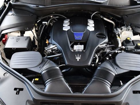 Used 2019 Maserati Levante S GranSport AWD/4WD image 67