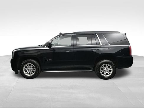 Used 2019 GMC Yukon SLT AWD/4WD image 2
