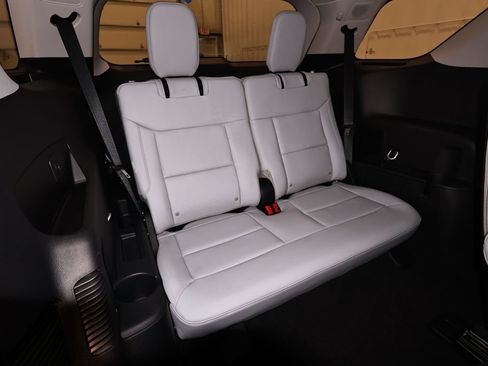 New 2026 Ford Explorer Platinum w/ LUX Leather Package AWD/4WD image 20