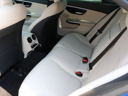 Used 2022 Mercedes-Benz C 300 Sedan image 30