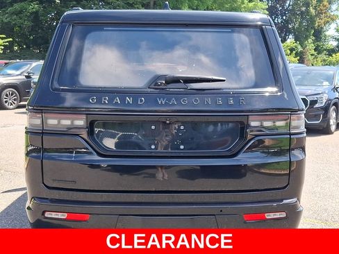 Used 2023 Jeep Grand Wagoneer Series II AWD/4WD image 5