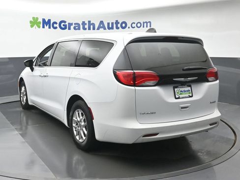 Used 2024 Chrysler Voyager LX FWD image 31