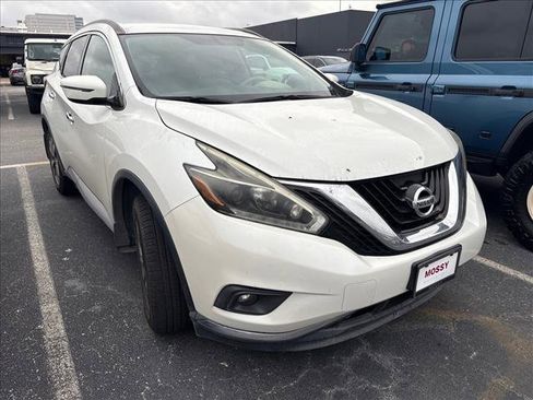Certified 2018 Nissan Murano SV image 2
