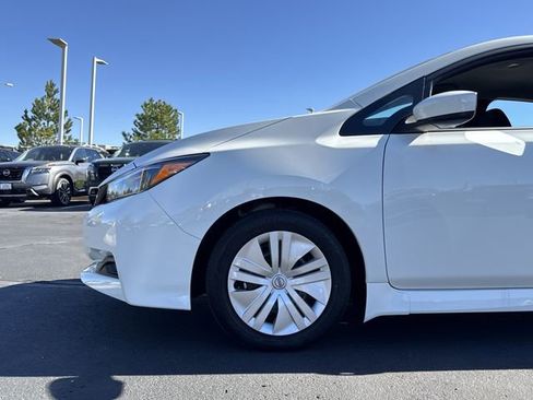 Certified 2024 Nissan Leaf S image 26
