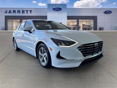 Used 2022 Hyundai Sonata SE FWD image 1