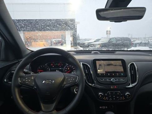 Used 2024 Chevrolet Equinox RS image 32