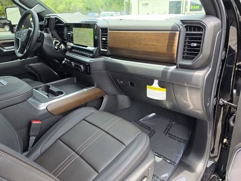 New 2026 Chevrolet Silverado 2500 High Country w/ Midnight Edition AWD/4WD image 14