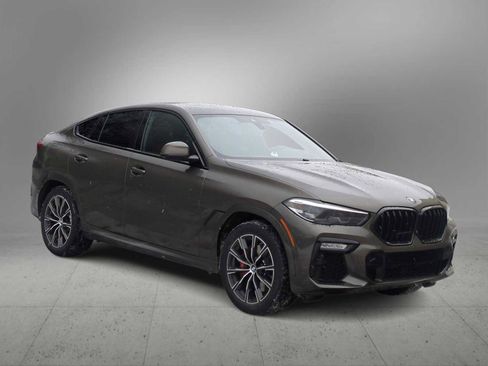 Used 2021 BMW X6 xDrive40i w/ M Sport Package image 2