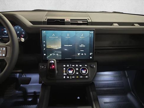 New 2026 Land Rover Defender 110 S image 21