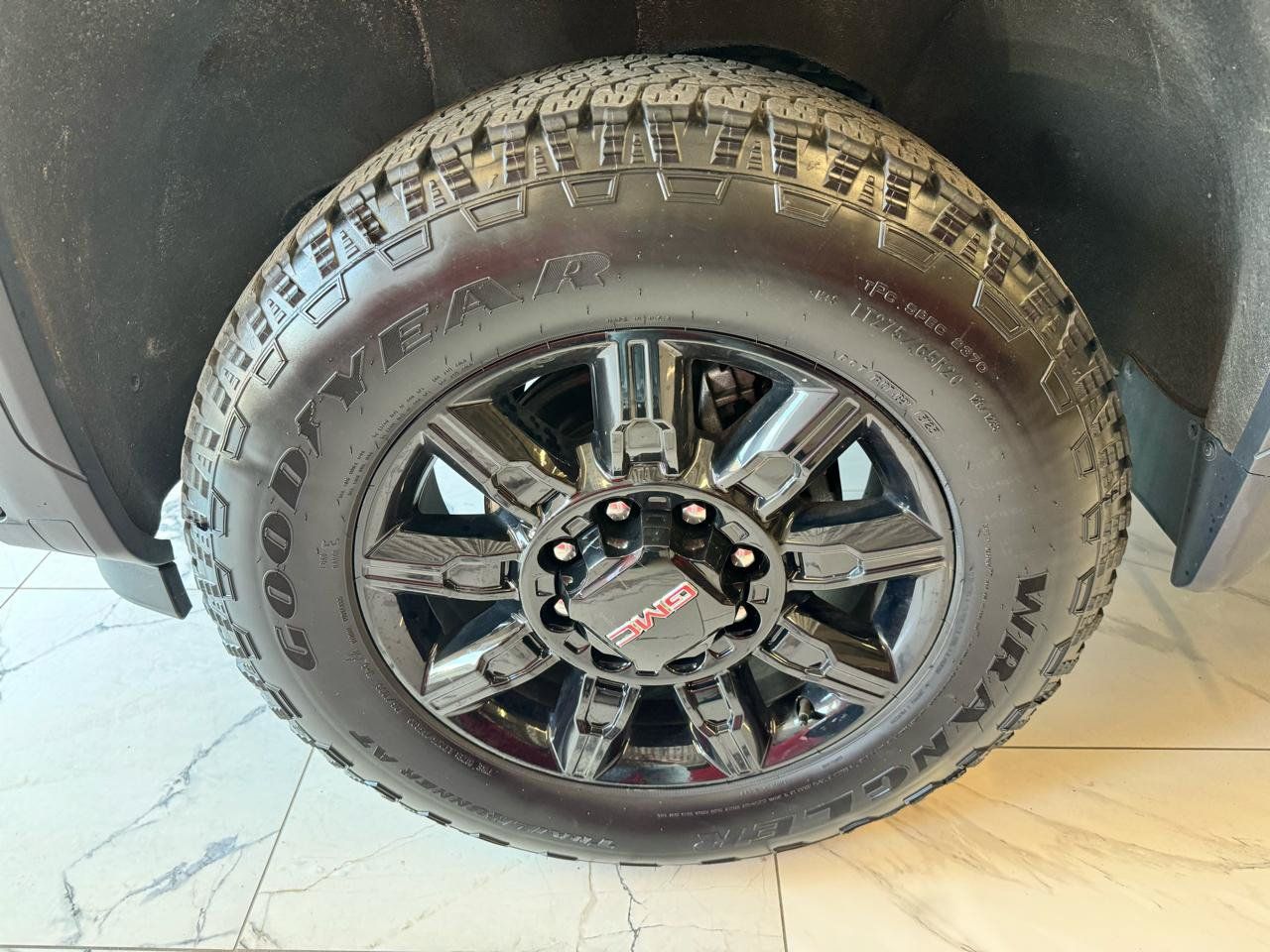 Used 2024 GMC Sierra 2500 AT4 w/ Snow Plow Prep/Camper Package AWD/4WD image 34