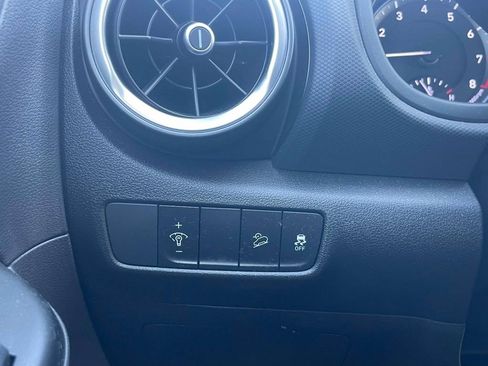 Used 2023 Hyundai Kona SEL image 20