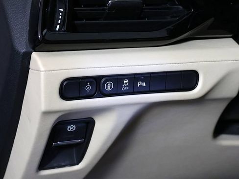 Used 2023 Acura MDX SH-AWD w/ Technology Package image 28