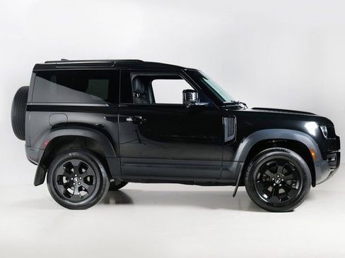 Used 2023 Land Rover Defender 90 S image 30
