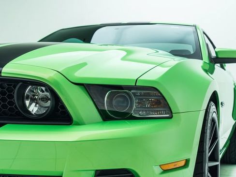 Used 2014 Ford Mustang GT Premium w/ Electronics Package RWD image 11