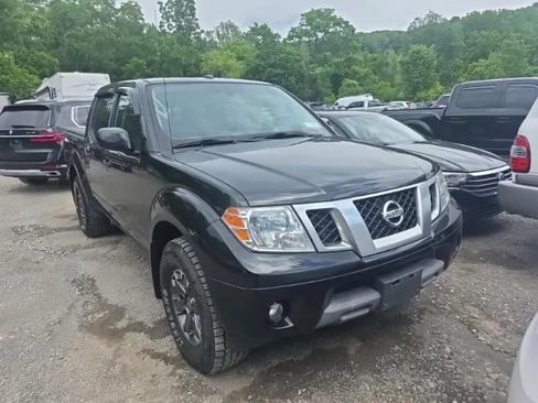 Used 2018 Nissan Frontier PRO-4X AWD/4WD image 2