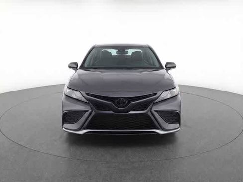 Used 2023 Toyota Camry XSE FWD image 2