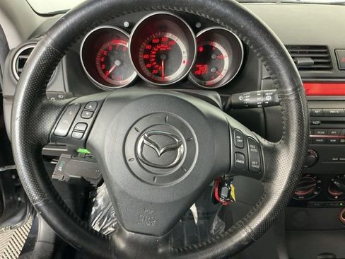 Used 2004 MAZDA MAZDA3 s w/ Moonroof & 6-CD Pkg FWD image 15
