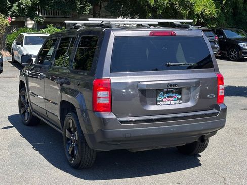Used 2015 Jeep Patriot Sport w/ Power Value Group FWD image 4