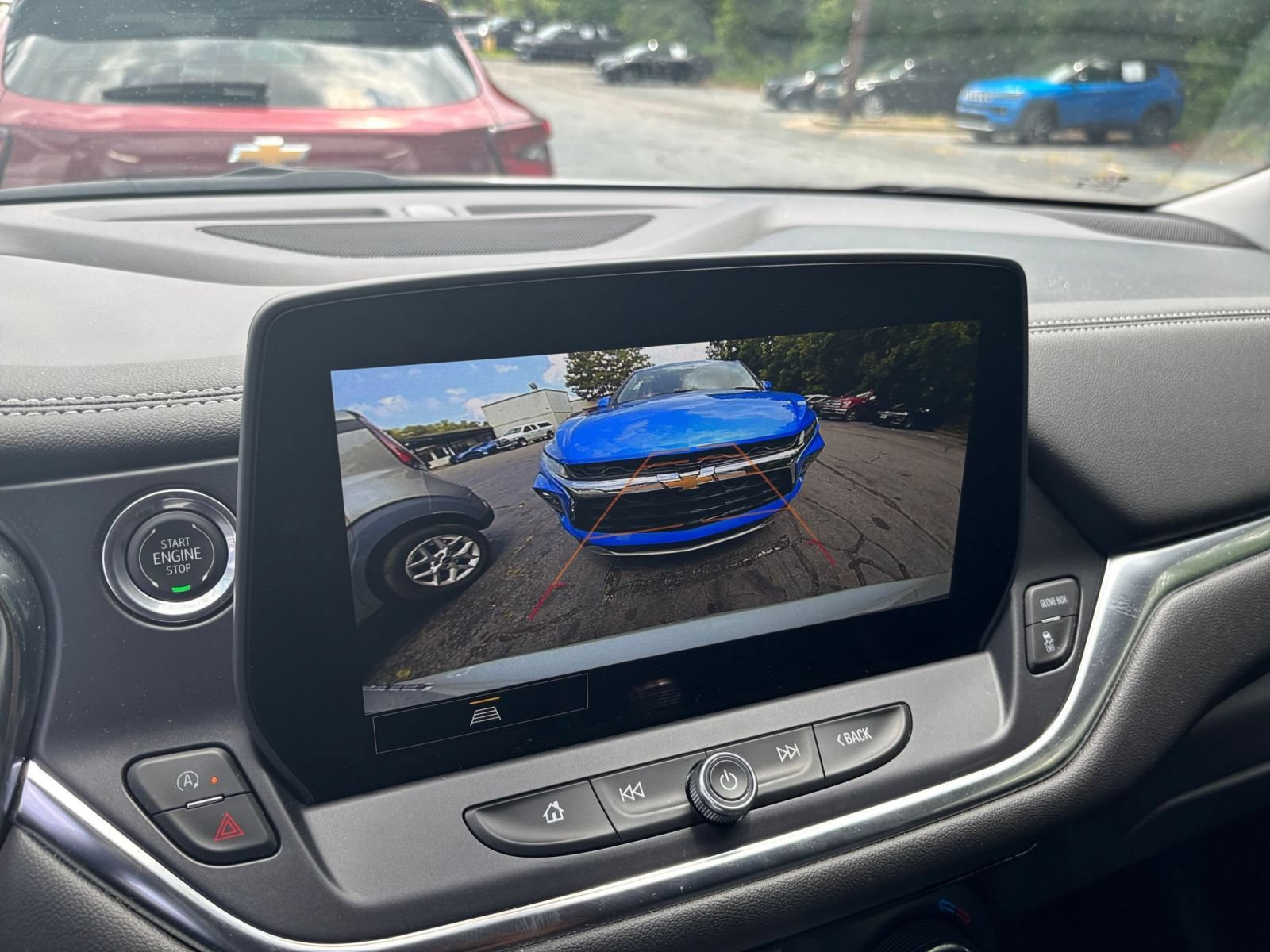 Used 2025 Chevrolet Blazer LT FWD image 20