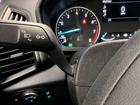 Certified 2022 Ford EcoSport SE image 30