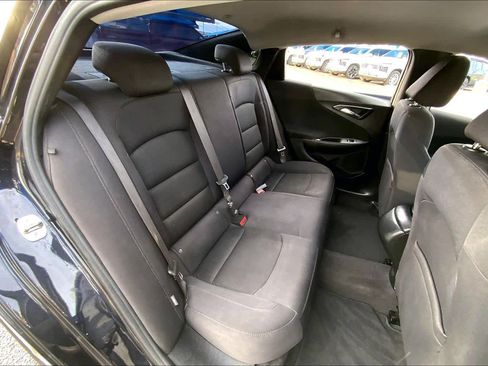 Used 2022 Chevrolet Malibu LS image 19