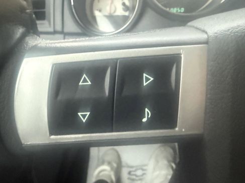 Used 2010 Dodge Charger Rallye image 14